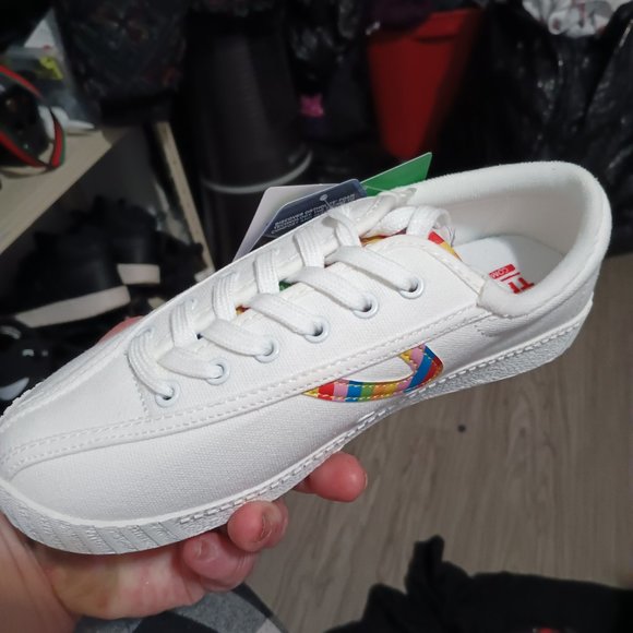 Shoes - Picture 1 of 4